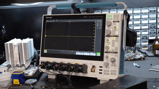 英伟达 RTX 50 系列显存频率限制被破解,RTX 5070 Ti 被超频至 36 Gbps