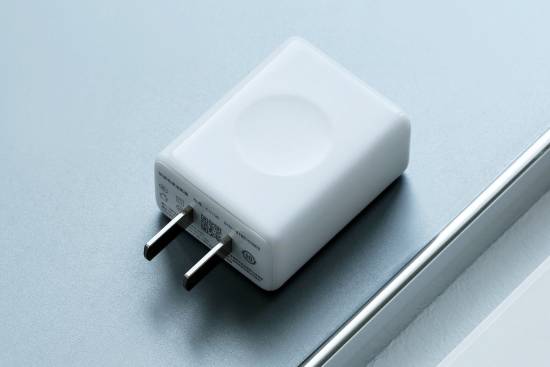 为了保护环境！买苹果电脑也不送充电器了 但售价没有降低