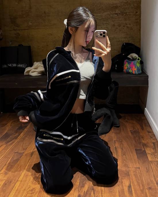 《剑星》申才恩新照