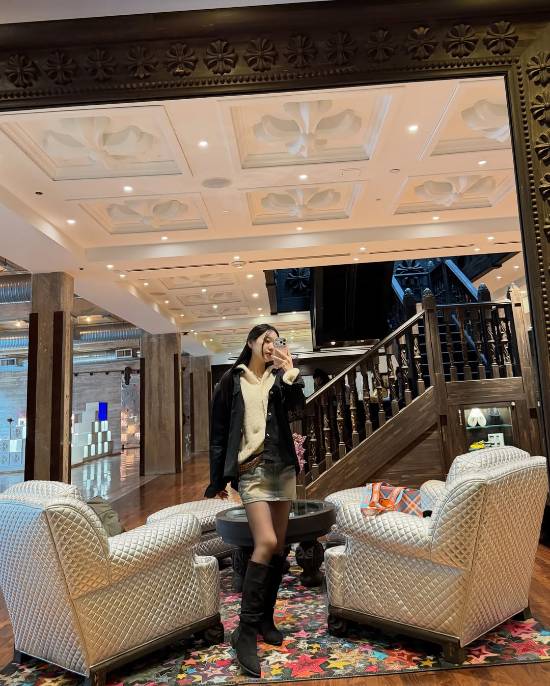 《剑星》申才恩新照