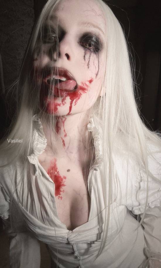 《生化9》新女神歌唱丧尸爆火！大量绝美COS图刷屏