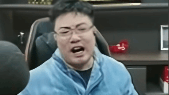 大司马被打成表情包怒斥队友：亚服前三对不过路人？