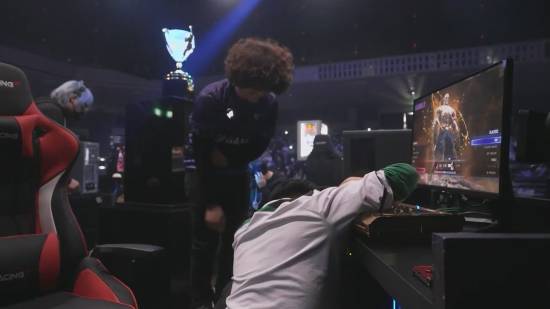 燃尽了！街霸6“小孩”曾卓君再现神级比赛 精彩绝伦