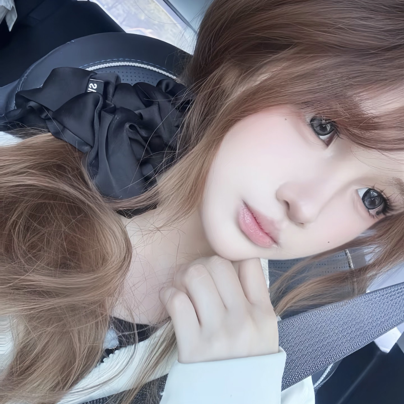 （全国两会）“用豆包吗”，陈云英向台湾记者诚意推荐AI助手