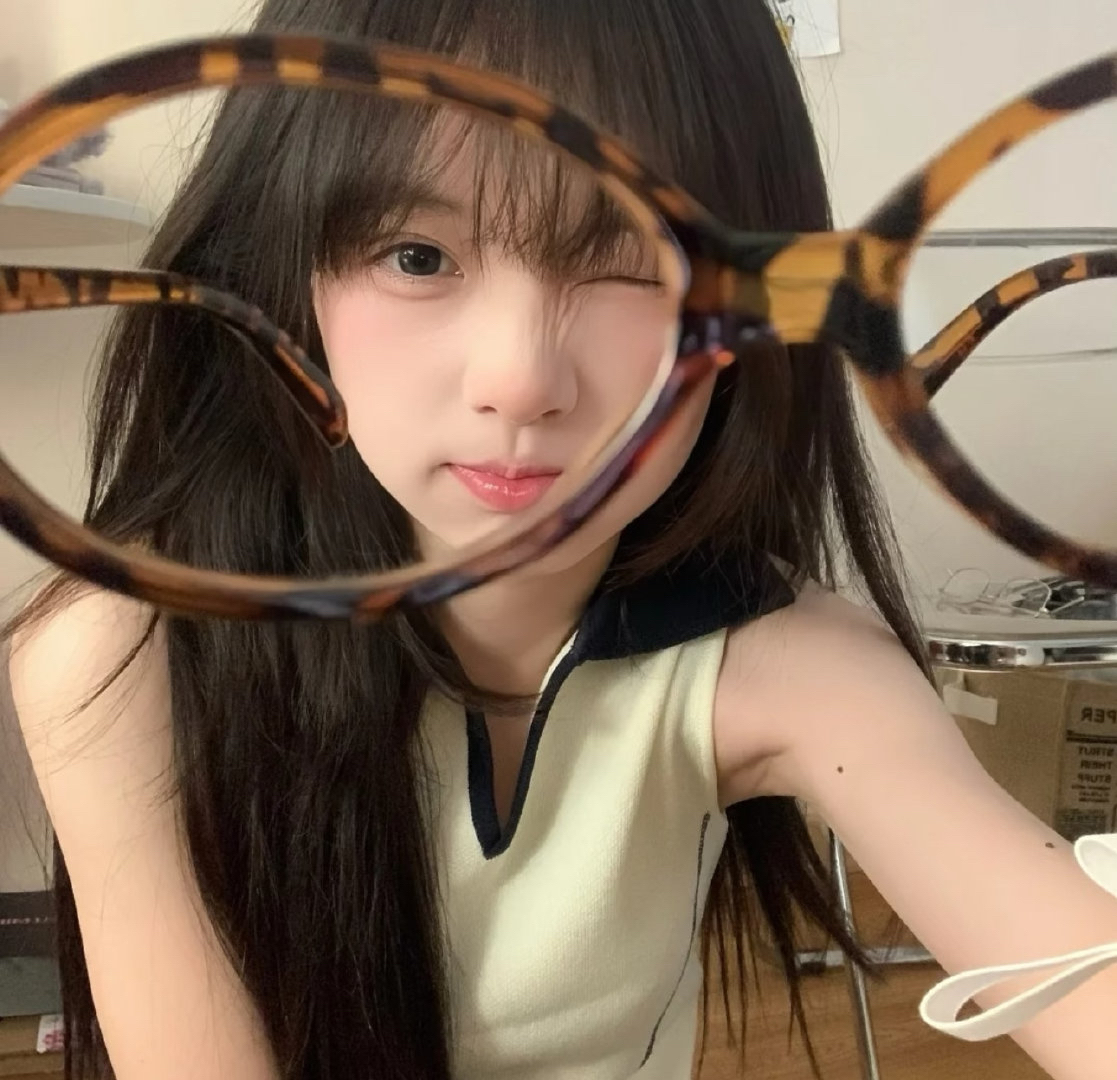 两会受权发布丨十四届全国人大四次会议主席团常务主席第二次会议举行 赵乐际主持