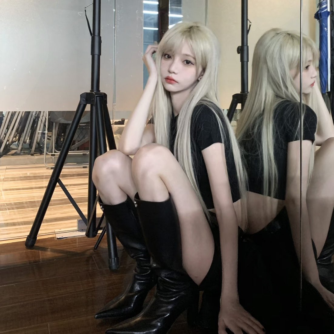 “云岭石榴红”陀螺赛云南新平启幕 3省83支队参赛