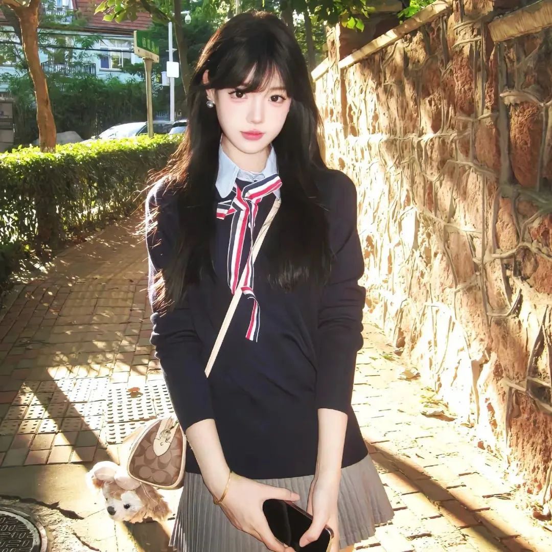 王毅同卡塔尔首相兼外交大臣穆罕默德通电话