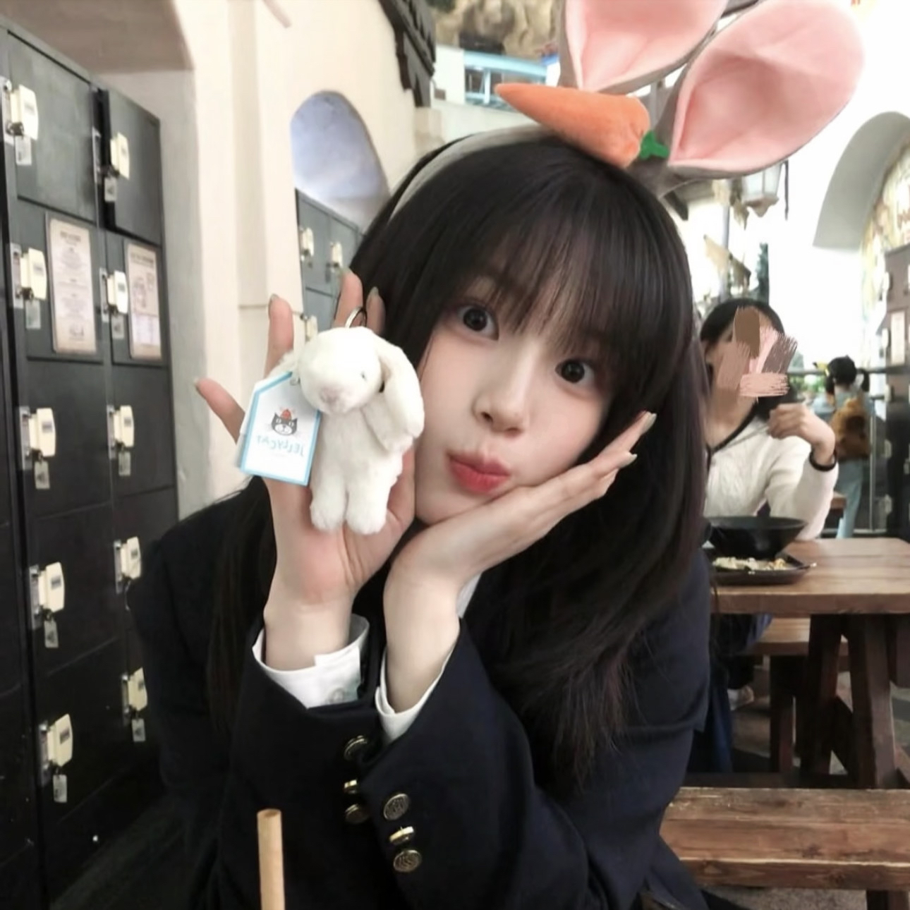 纳指收涨1.38% 芯片股集体上扬