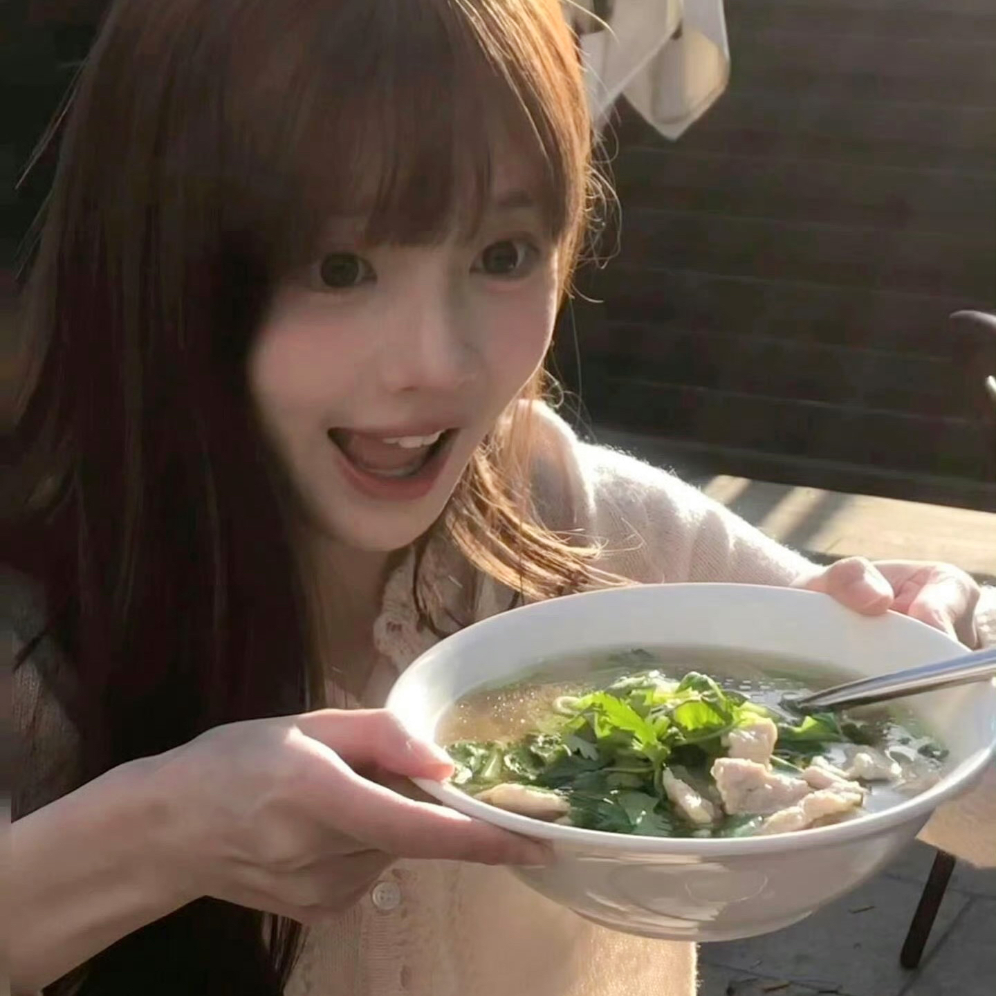 从春菜到春宴 “春日经济”带动多领域消费升温