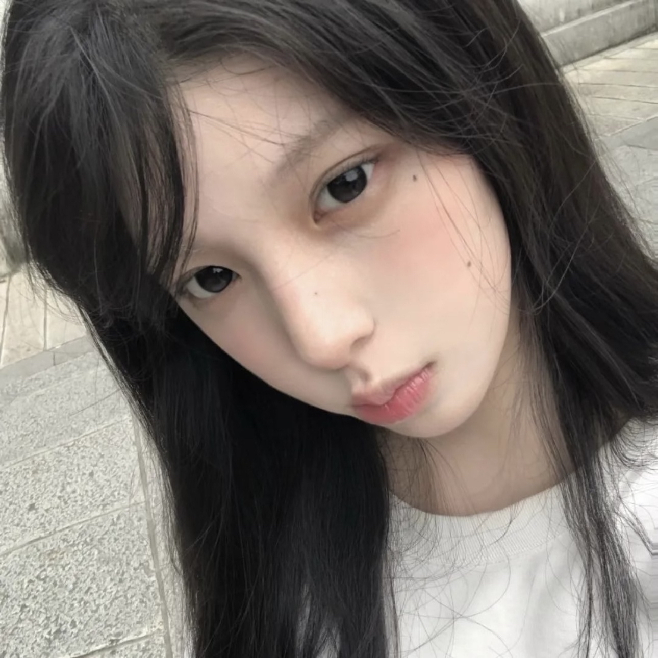 《饥荒》新手指南：生存技巧与资源管理全面解析