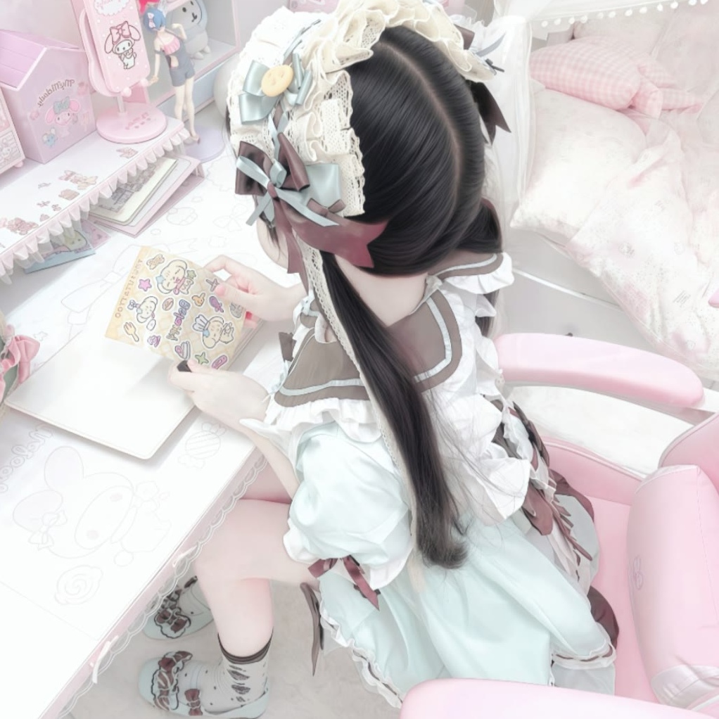 （全国两会）班禅额尔德尼·确吉杰布：藏传佛教界争做践行者、传承者和建设者