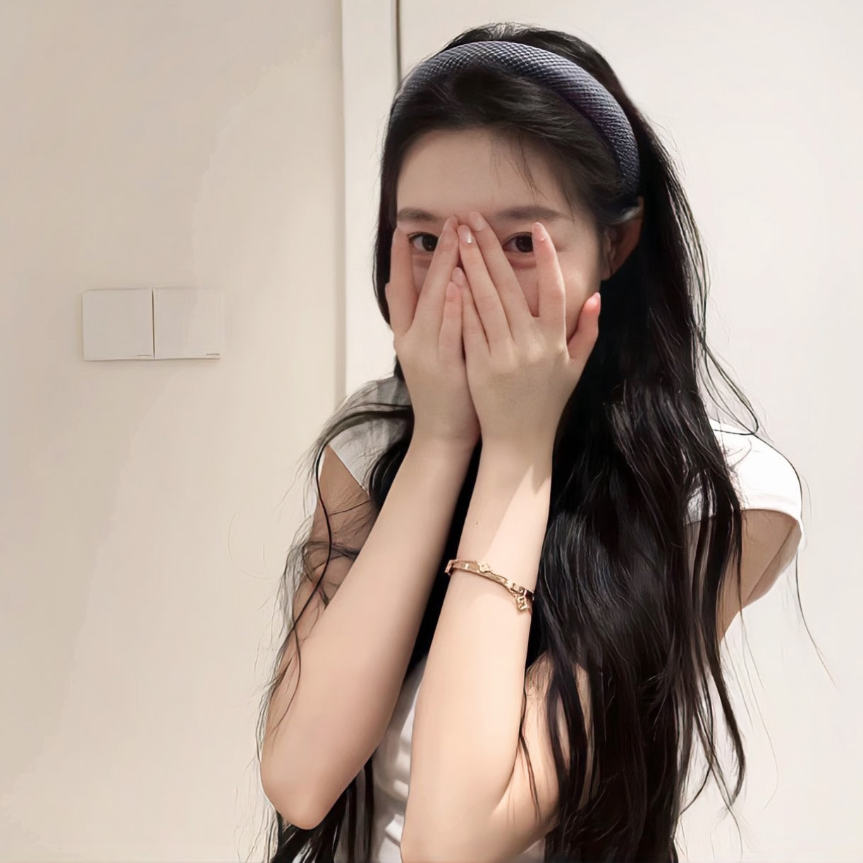 宁德时代2025年净利同比增逾42%