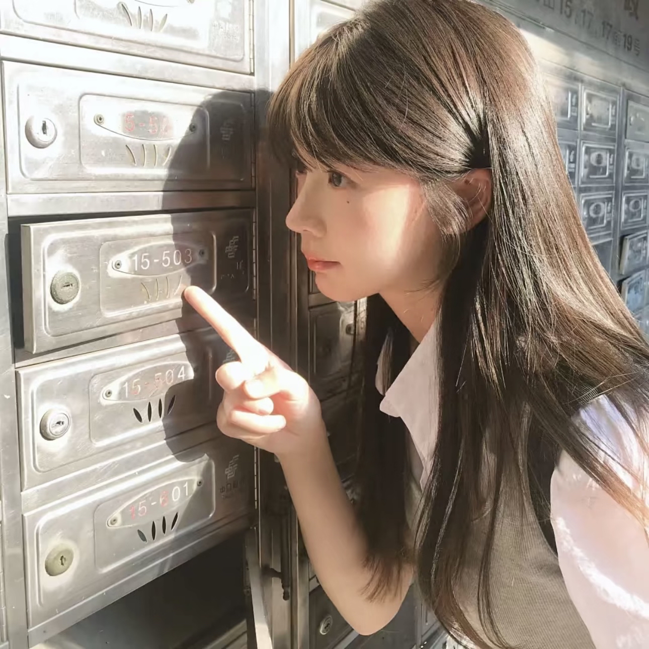 Among Us中如何高效完成任务与躲避嫌疑的实用技巧